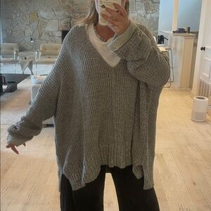 Free People Gray V-Neck Knit Oversized Sweater